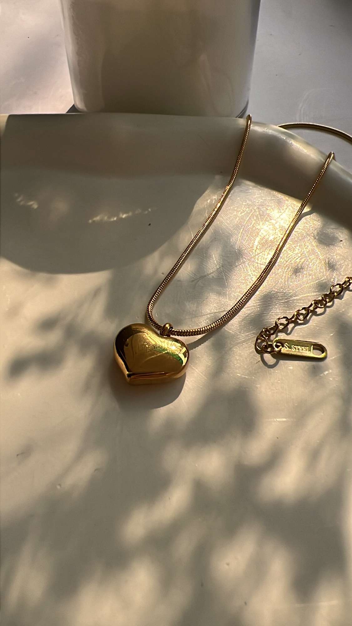 18k Heart chain